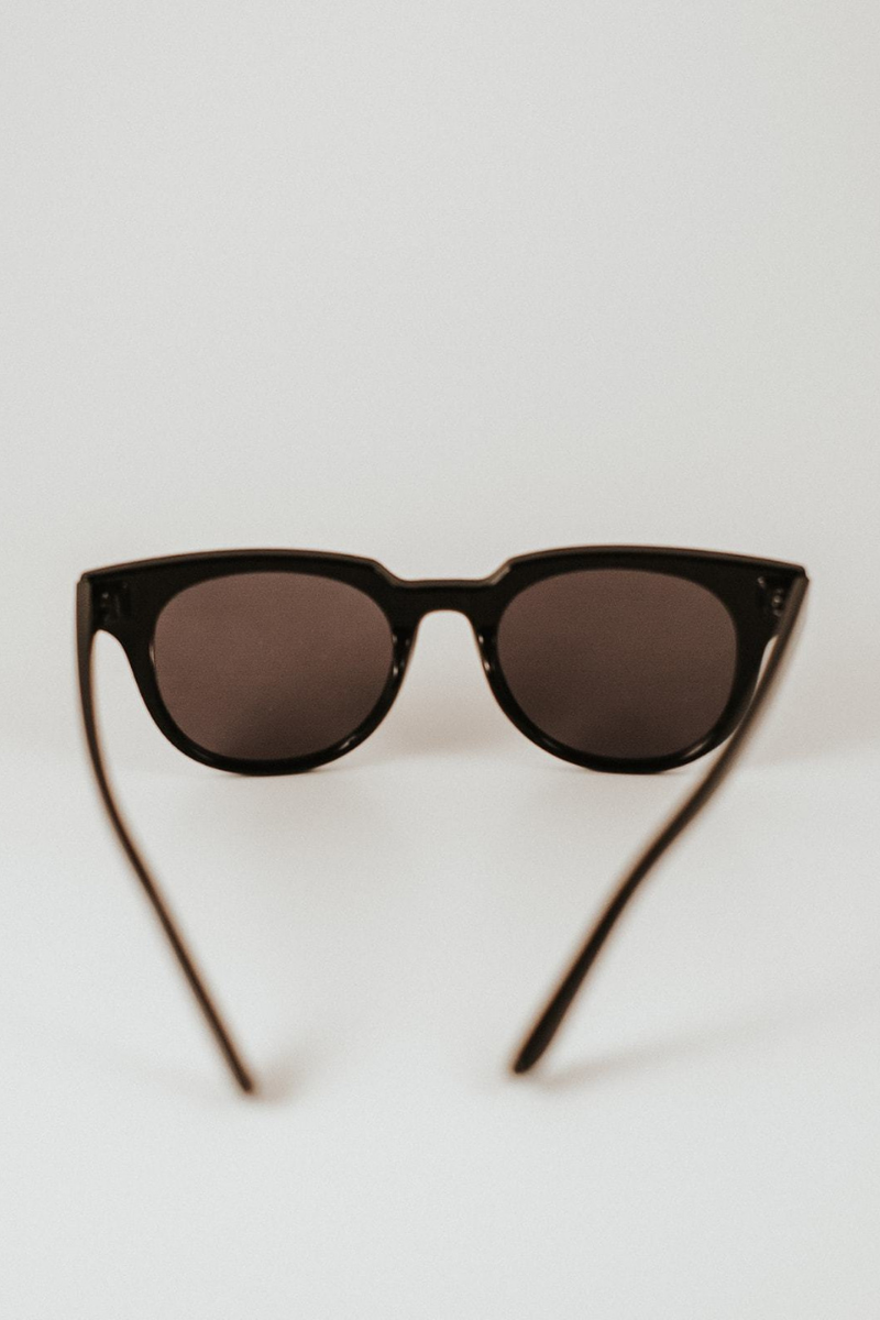 Willa Wayfarer Sunglasses