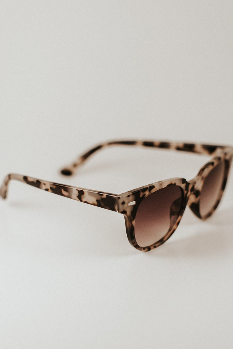 Willa Wayfarer Sunglasses