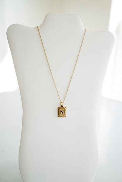 Selena Initial Pendant Necklace