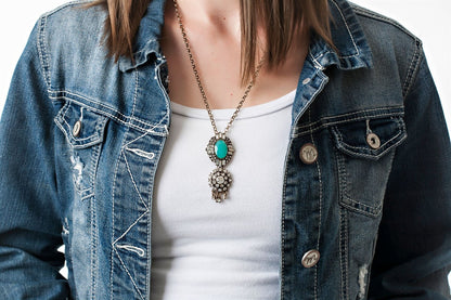 Statement necklace collection