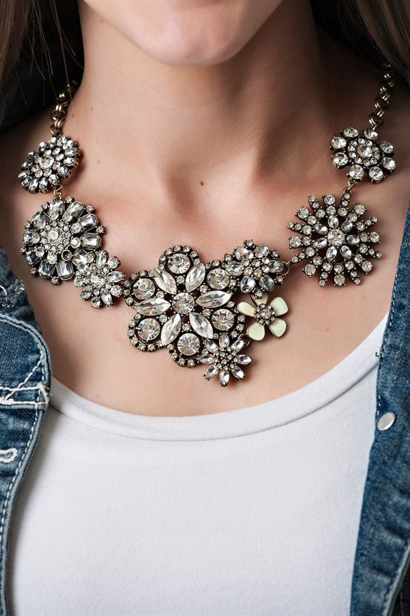 Statement necklace collection