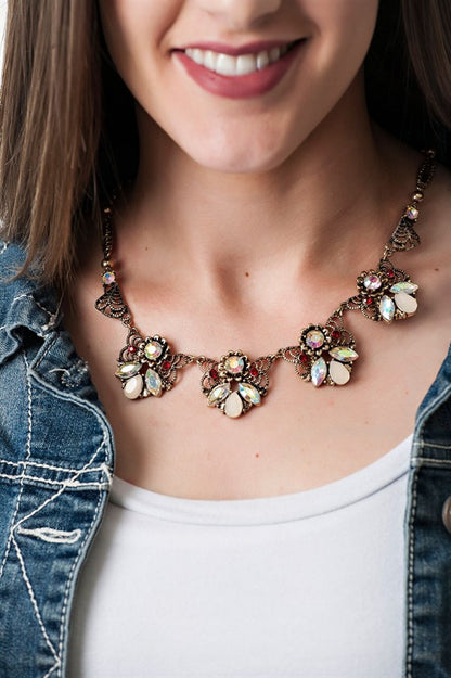 Statement necklace collection