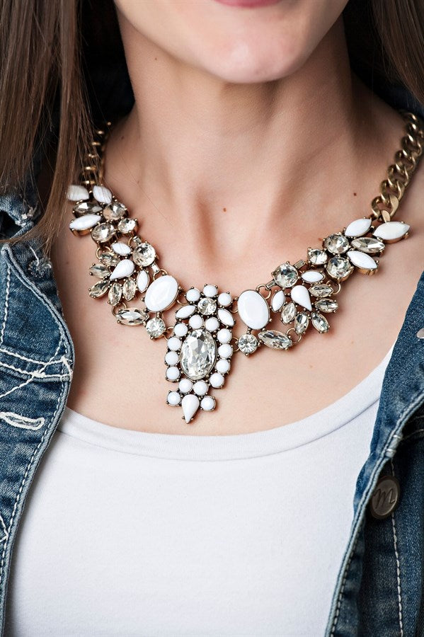 Statement necklace collection