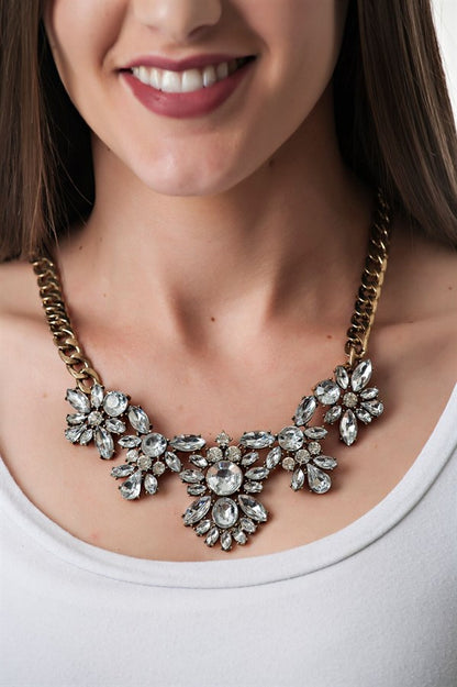 Statement necklace collection