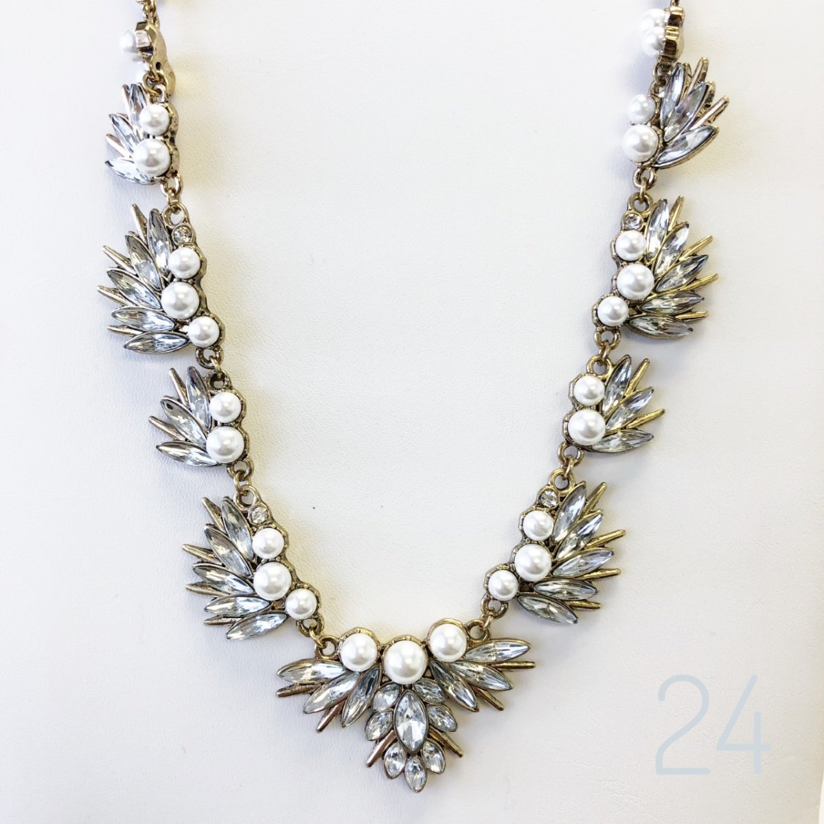 Statement necklace collection