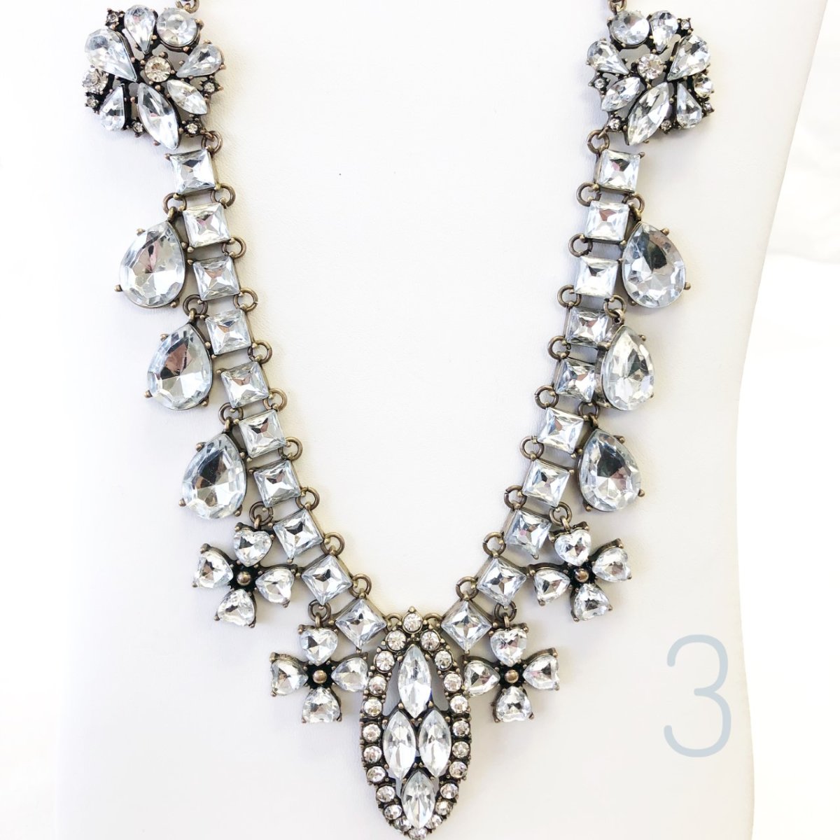 Statement necklace collection